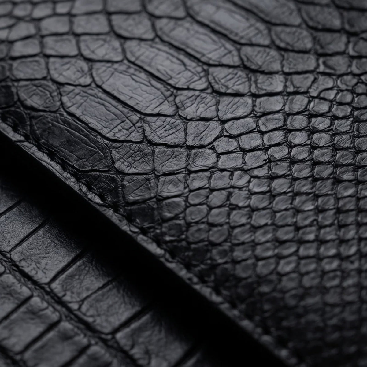 L’Enveloppe – Croc-Embossed MacBook Sleeve 13″–14.2″